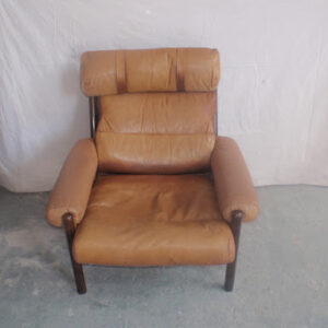 Sillón nórdico de cuero